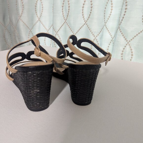 Black and tan wedge shoe - 8 - Picture 4 of 9